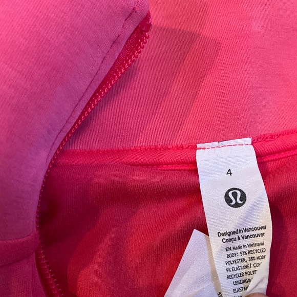 NWOT Lululemon Scuba Sandwash Half Zip in Coral Pink (Discontinued) - Picture 2 of 3